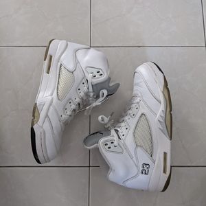 Air Jordan Retro 5 White Metallic Size 8
